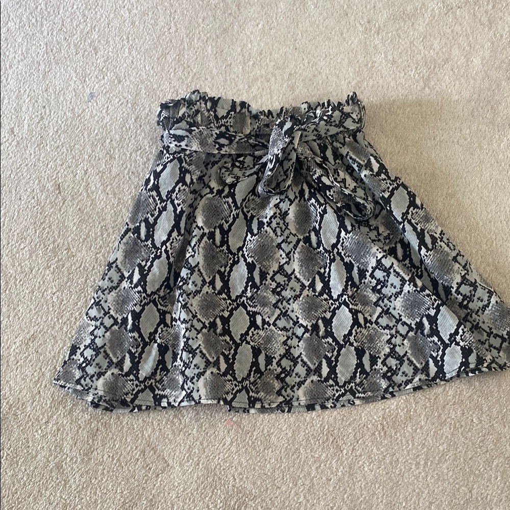 SHEIN Monochrome Snake Print A-Line Skirt